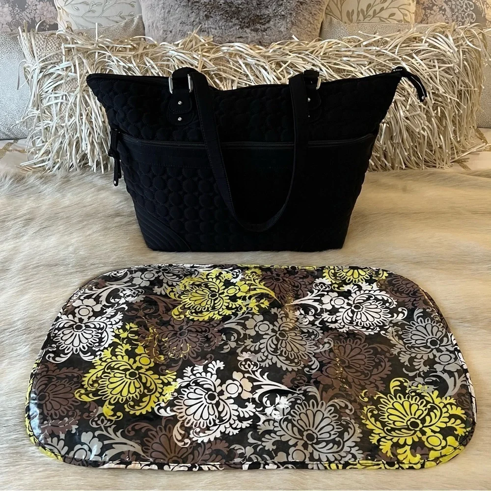 VERA BRADLEY Baroque 2010 Ultimate Baby Performance Twill Black Diaper Bag Pad